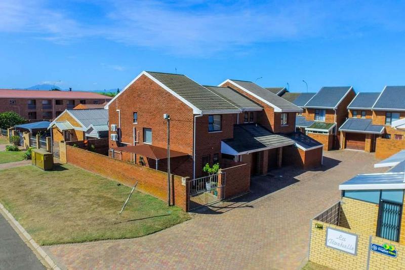 3 Bedroom Property for Sale in Hartenbos Central Western Cape